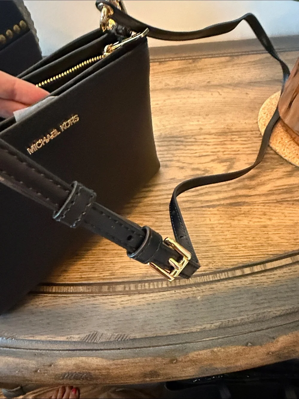Michael Kors compact pebbled